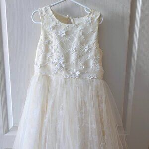 Beautiful Princess Daliana flower girl dress, size 8